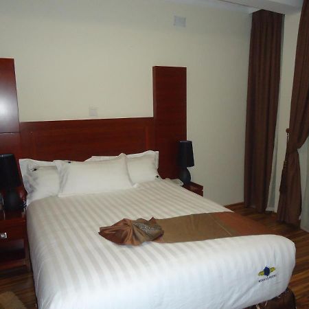 Miracle Hotel Addis Ababa Exterior photo