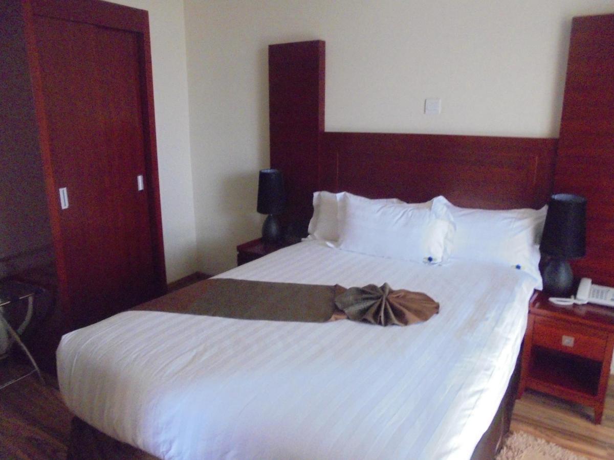 Miracle Hotel Addis Ababa Exterior photo
